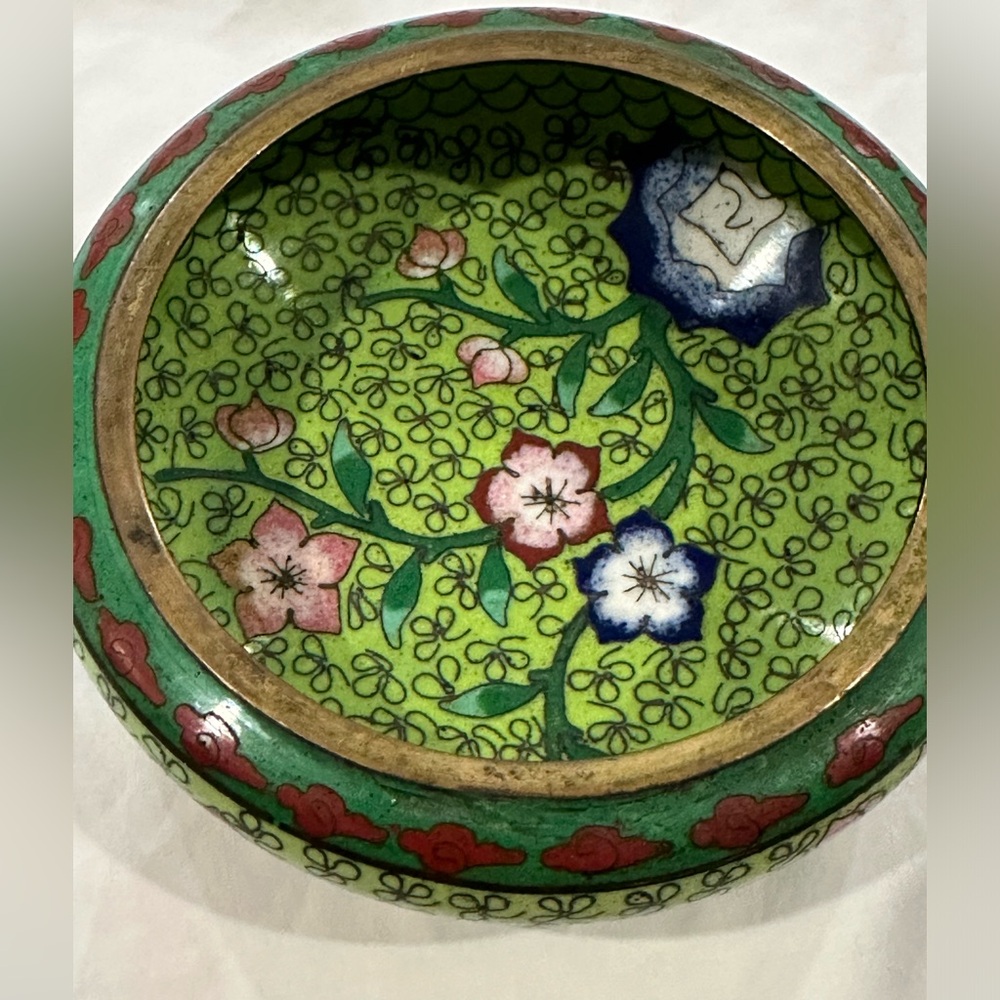 Vintage Chinese Cloisonné Vivid Green Enamel Bowl